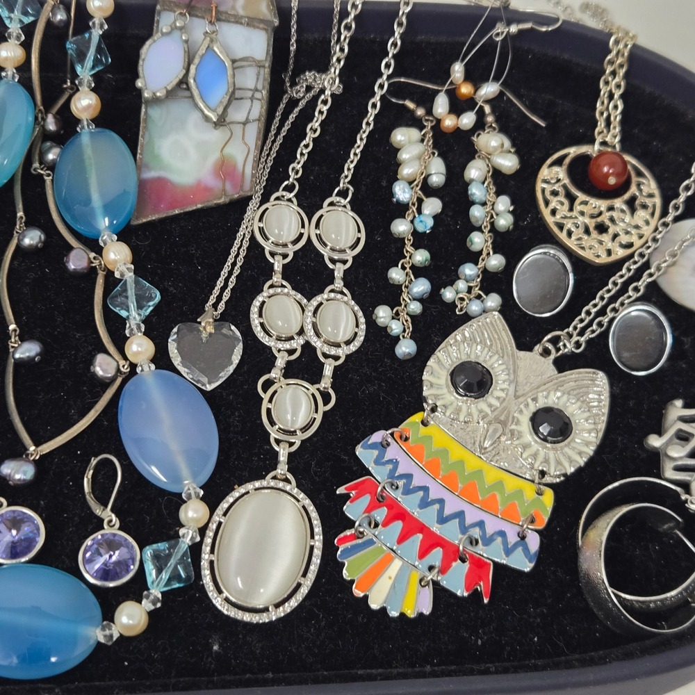 Silvertone Vintage to Modern Eclectic Jewelry Lot Crown‎ Trifari Napier WHBM - Picture 10 of 16